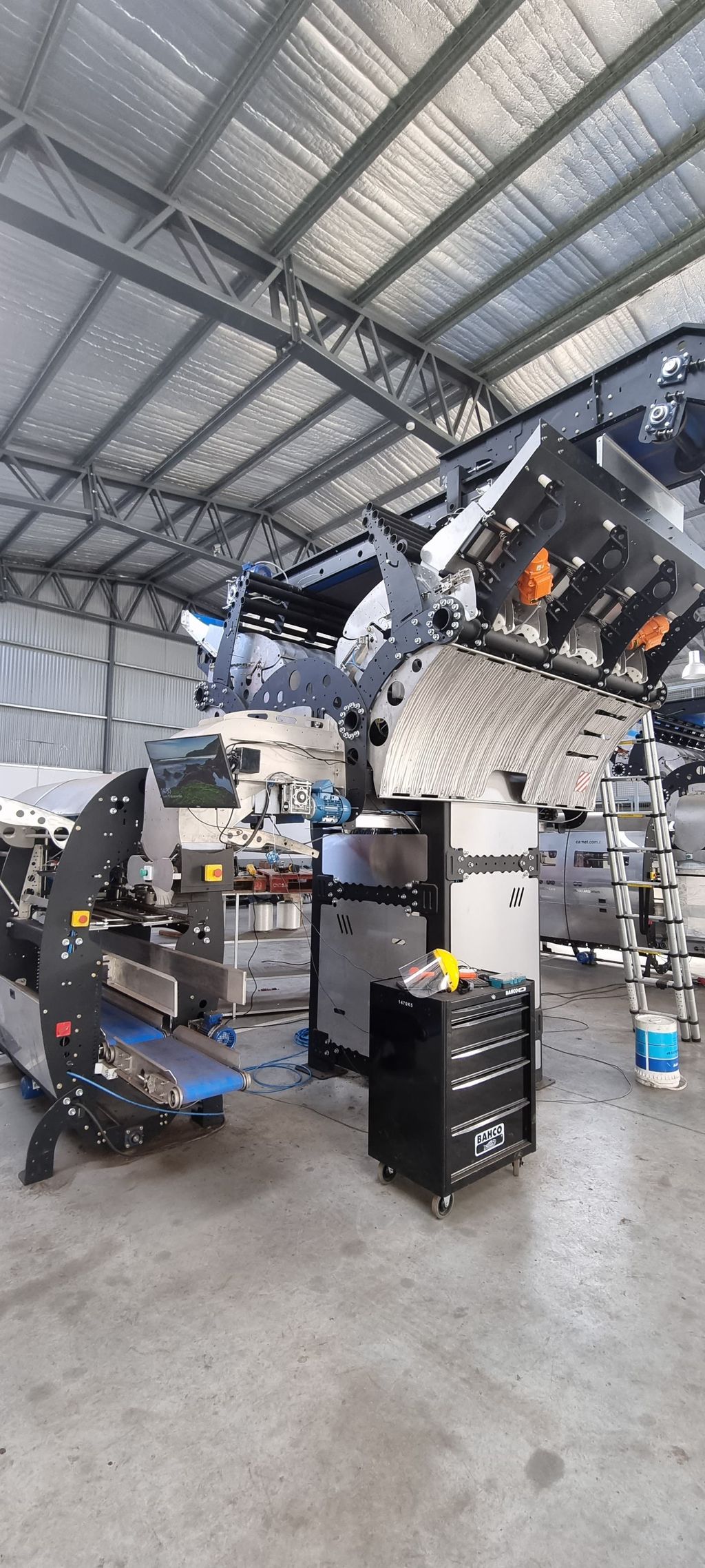 Pesadora automática Camet en la planta de fabricación de Mar del Plata
